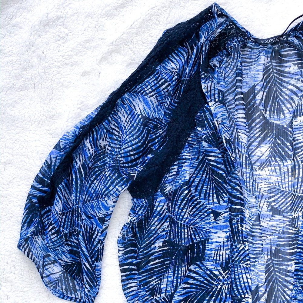 Express Kimono Black Blue Lace Trim - Picture 5 of 8